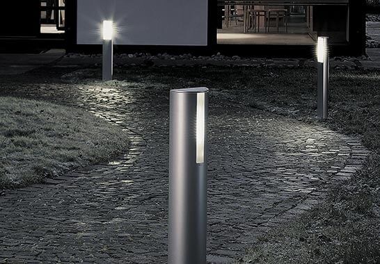 Sie suchen einen Elektroinstallateur für Ihre Gartenbeleuchtung, Außenbeleuchtung u. ä.? Wir installieren LED-Außenleuchten, Außenstrahler, Solarleuchten, Sicherheits&shy;leuchten, Wandleuchten und Wegeleuchten der führenden Hersteller (wie hier von Gira).